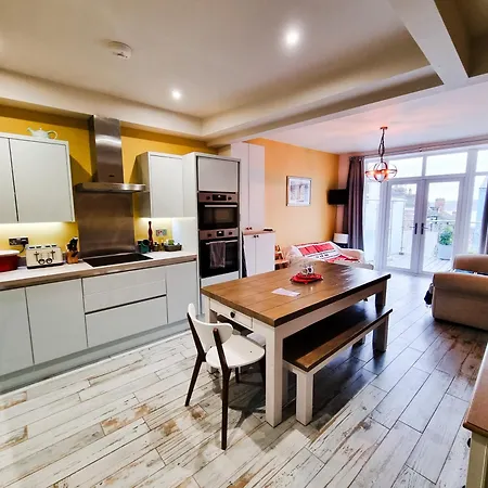 Nyaraló 39 St Marys Walk *