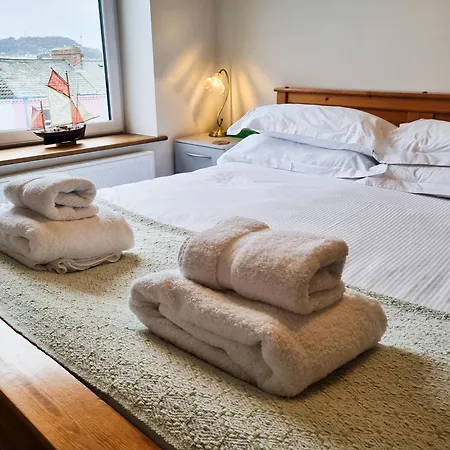 39 St Marys Walk Scarborough